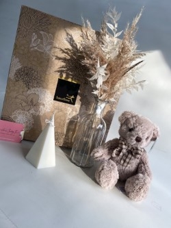 Dried Flower Vase Gift Set with Bear and Candle