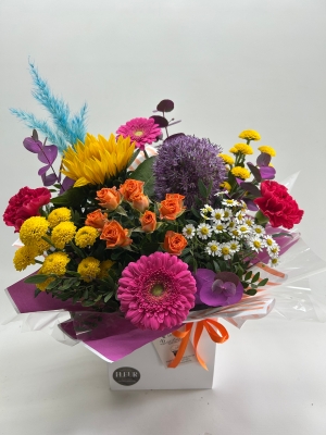 Bright Summer Trends Gift Box