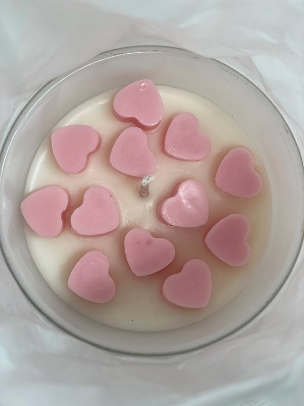 Sweetheart Candle buy online or call 01772 747001