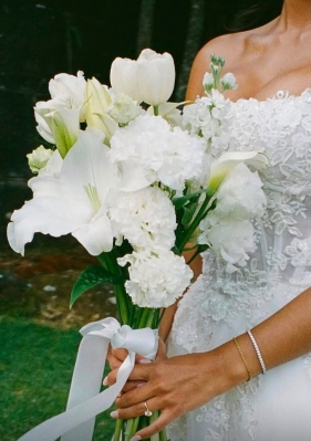 Bridal bouquet as per Whattsapp