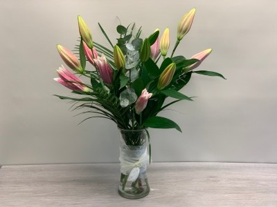 Lily Vase Pink