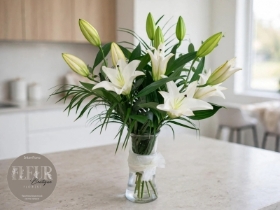 Lily Vase White