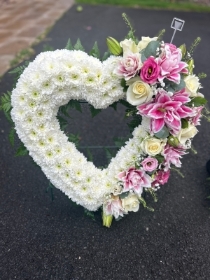 Lily Heart on stand